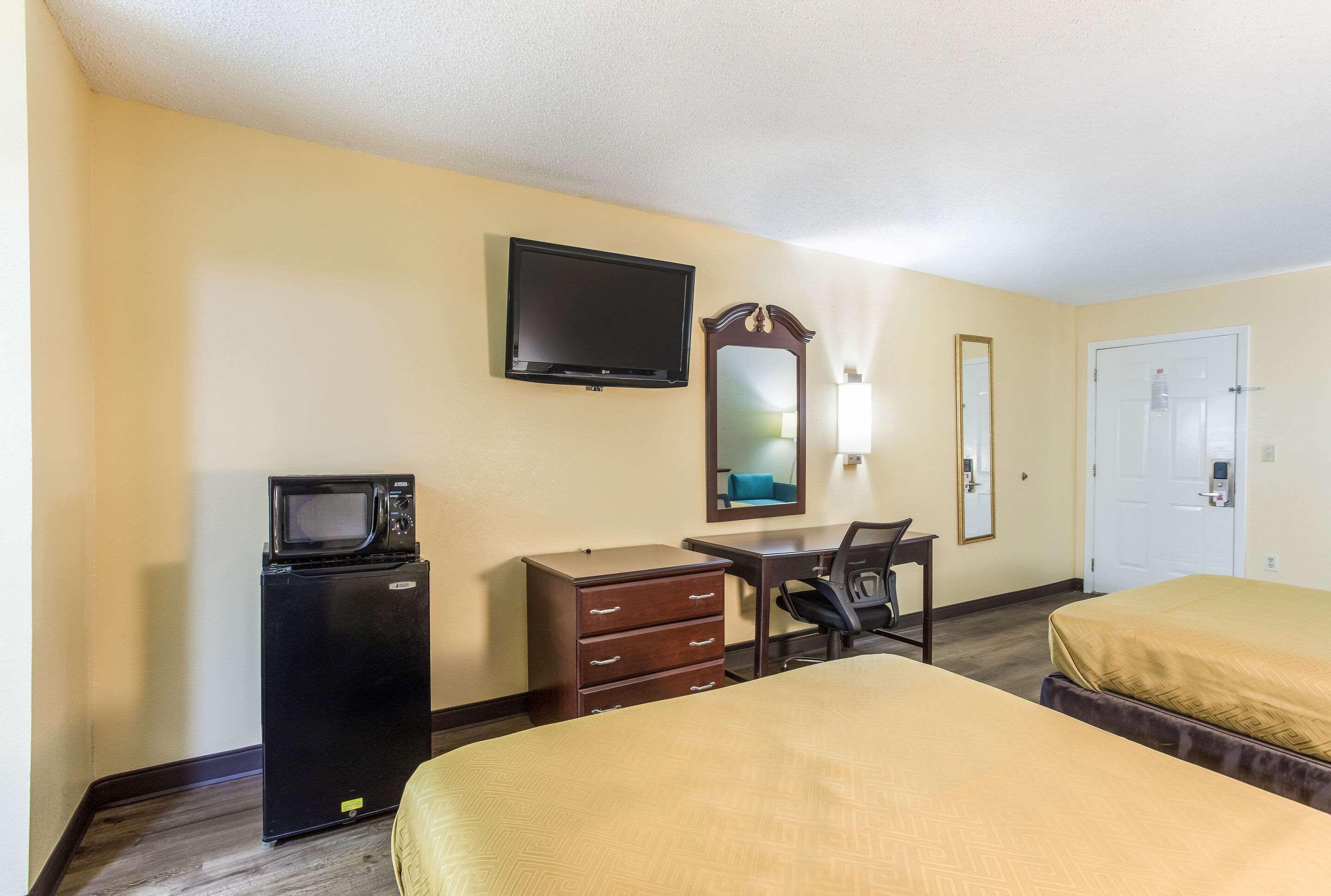 Econo Lodge Clinton Exteriér fotografie