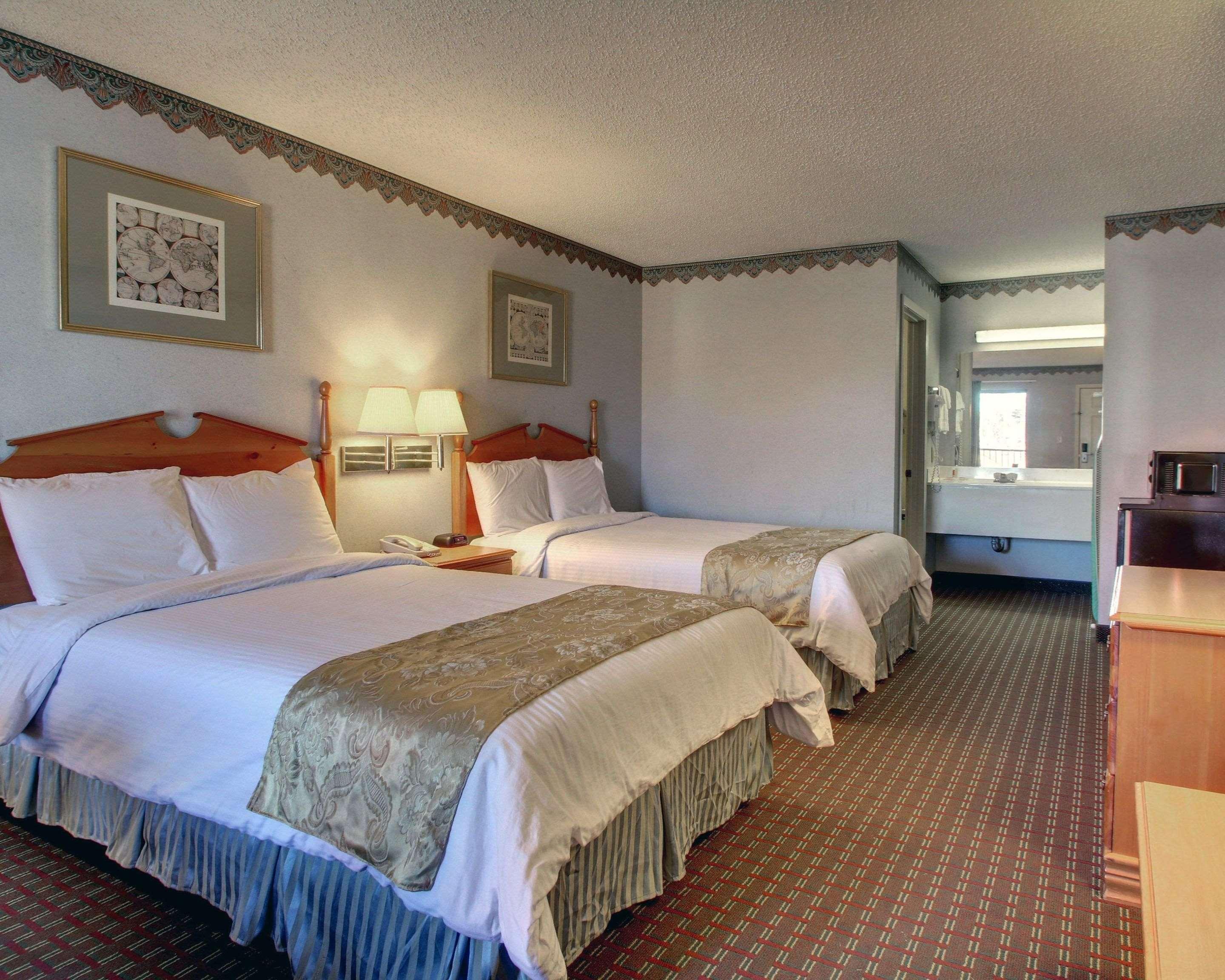 Econo Lodge Clinton Exteriér fotografie