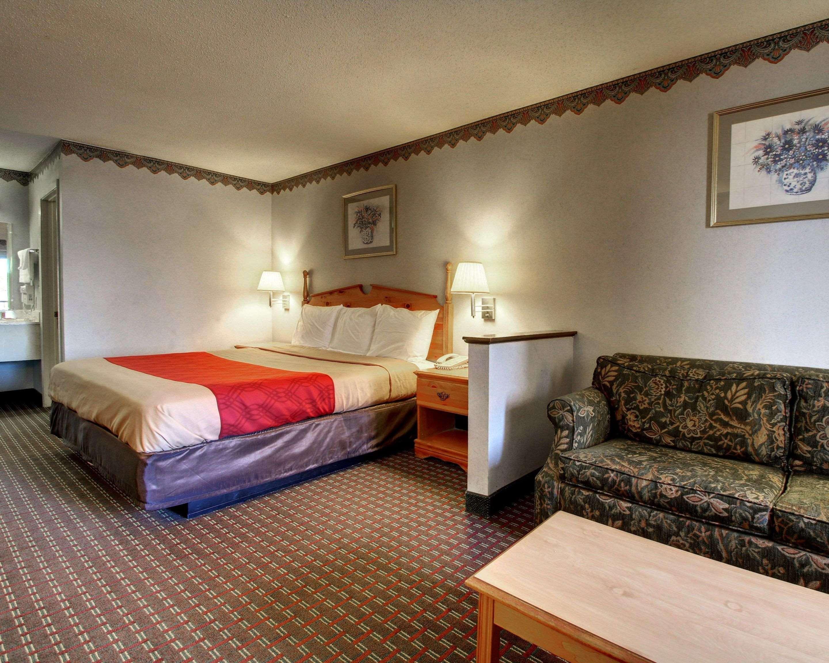 Econo Lodge Clinton Exteriér fotografie